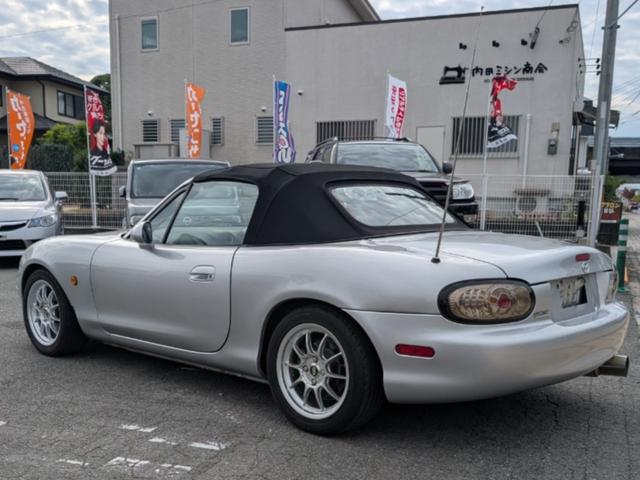 0805094A30251109W00106.jpg