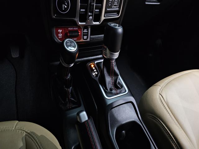 0a6f839e289c210534bb57be42a017e8.jpeg