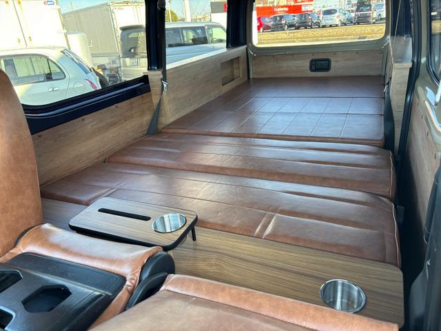 0404625A30260125W00112.jpg