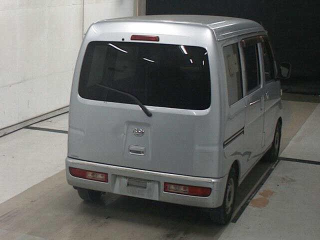 b45364bed563a81ddfd1c28773bdd78e.jpg