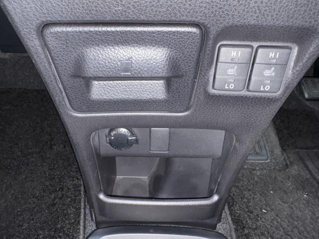 22487944_carP_l_11.jpg