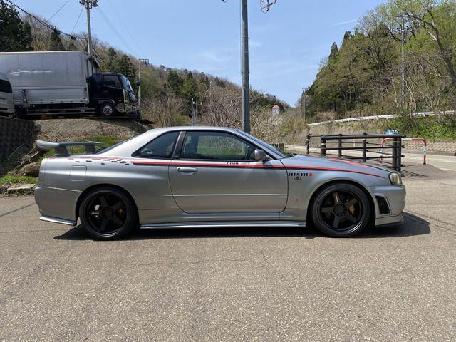 8720049ab406b9377579e3b59425e52d.jpg