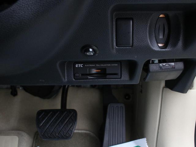 0520046A30251003W01617.jpg