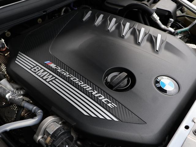 9730582A30260402W00214.jpg