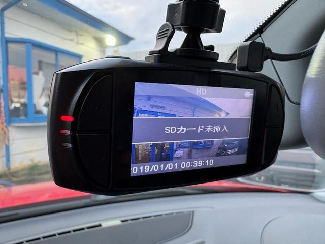 9900146A30251018W00110.jpg