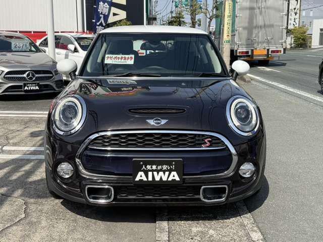 84fae4c760f15fd22cb9d7e20adfb300.jpg