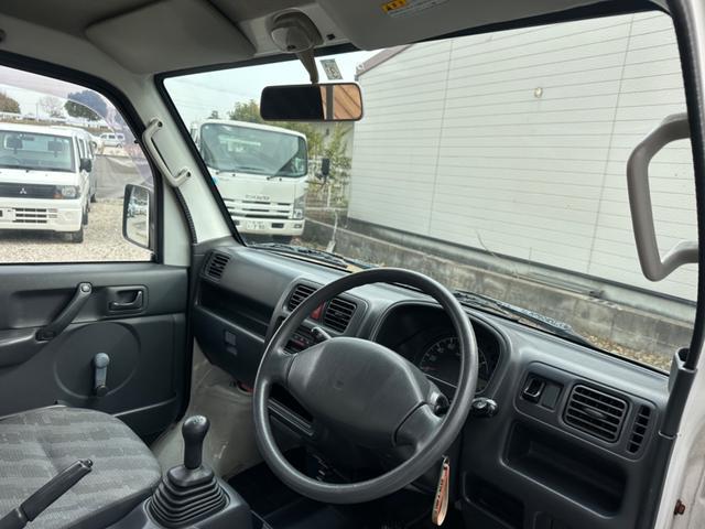 0707672A30260205W00115.jpg