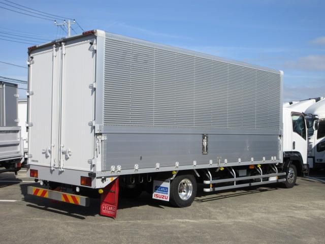 099cdd7b6092d1e0ffbf1740187e6f28.jpg