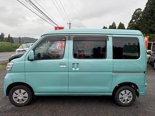 1101589A30251023W00117.jpg