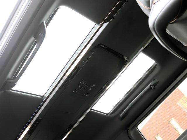 0302072A30251214W00103.jpg