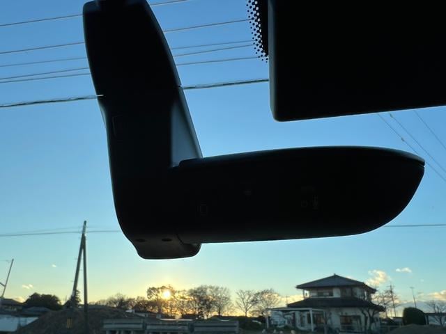 0404042A30241215W00119.jpg
