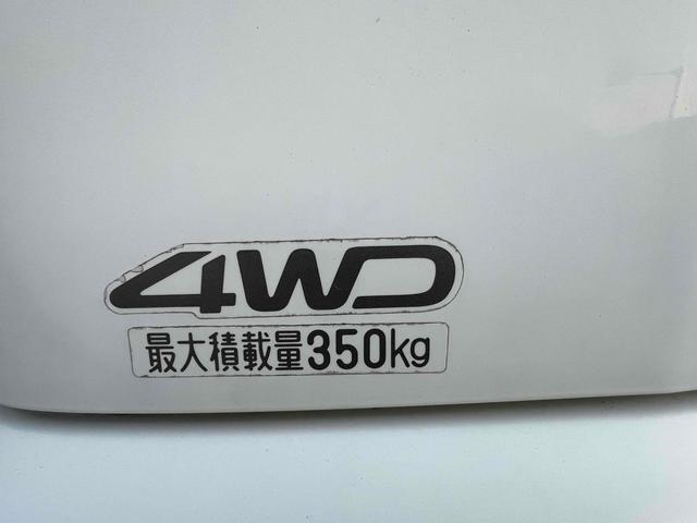 0401891A30251125W00112.jpg