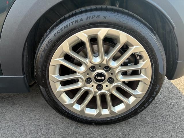 19040974_carP_l_19.jpg