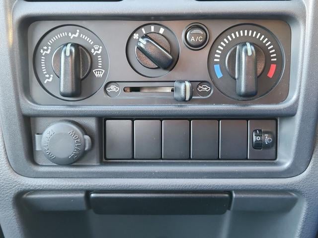0600275A30241201W00102.jpg