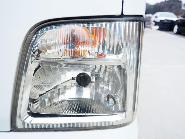 0904095A30260325W00212.jpg