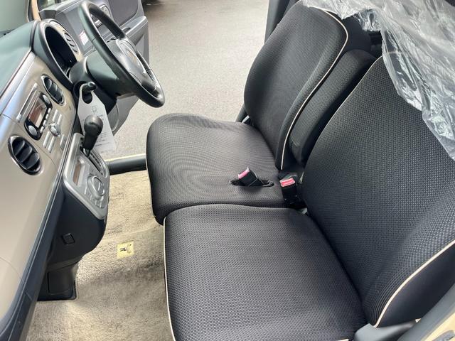 1200599A30251218W00114.jpg