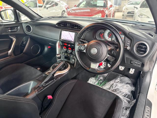 0310179A30250726W00103.jpg