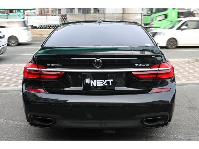23306538_carP_l_3.jpg