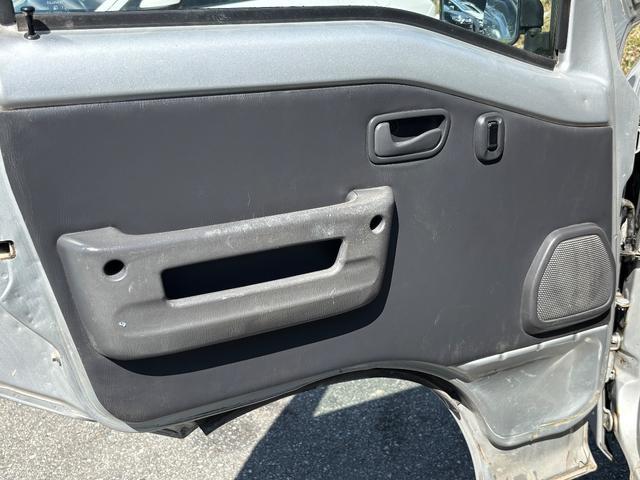 0700199A30260409W00218.jpg