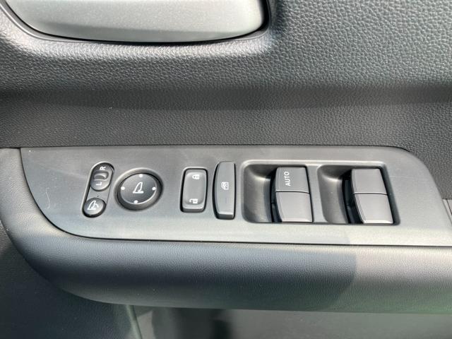 0500054A30260404W00515.jpg