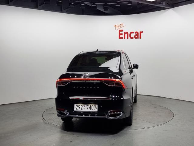 502e3ac741ff12fd962ef0e3c4ef6345.jpeg