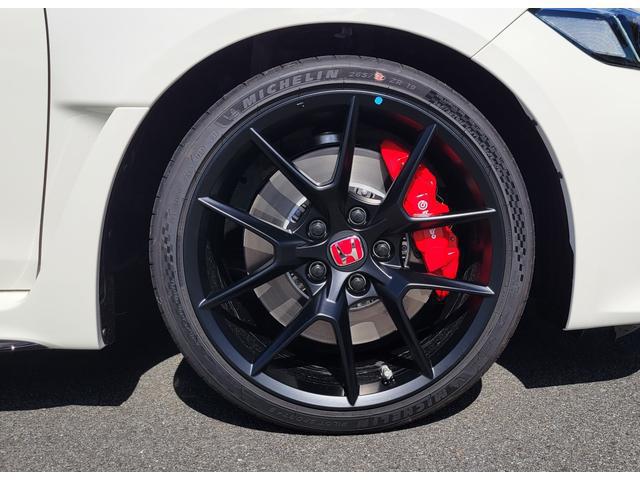 fcd3e466d97824d9ed03d64bd8917950.jpg