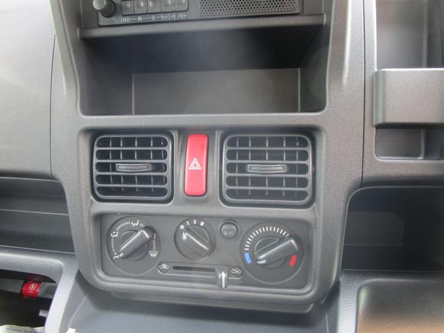 0840414A30260317W00111.jpg
