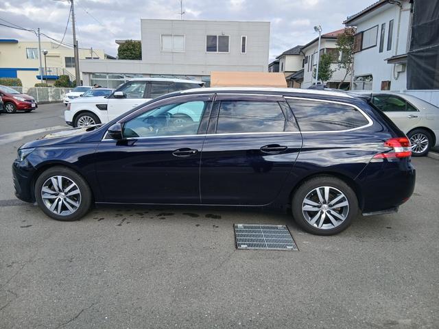 9510417A30260306W00413.jpg