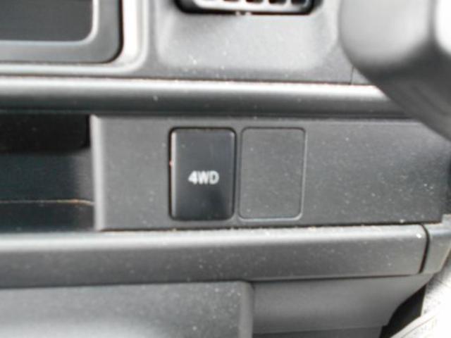0900218A30251214W00205.jpg