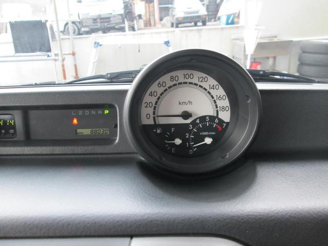 0840466A30260302W00118.jpg