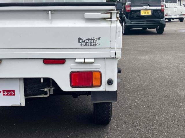 0840215A30250528W00117.jpg