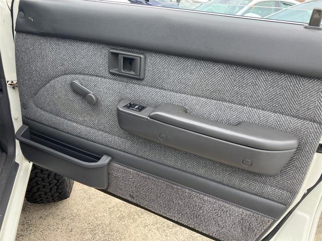 0502148A30260409W00614.jpg