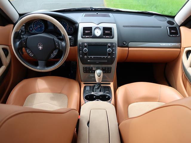 9730986A30251028W00207.jpg