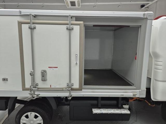 5081002510R16.jpg
