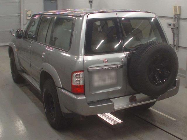 23079625_carP_l_4.jpg