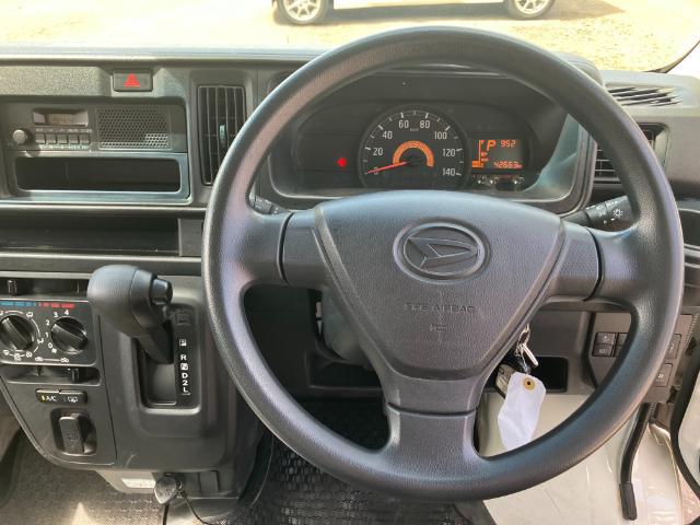 9900084A30250715W00117.jpg