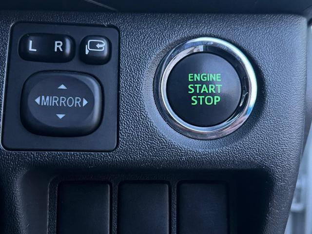 0208838A30250808W00205.jpg