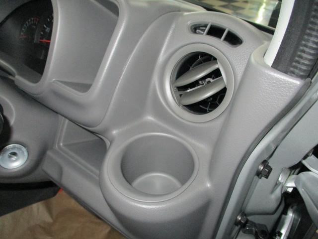 0840414A30250906W00207.jpg