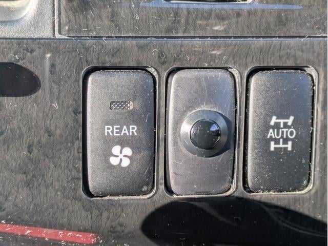 0300156A30251122W00619.jpg