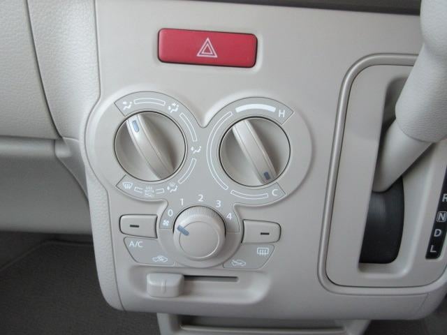 0400041A30241112W00117.jpg