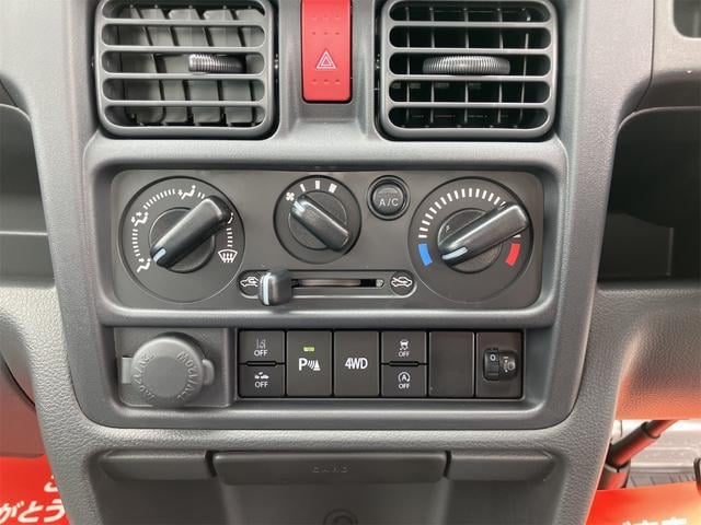 0208596A30250515W00105.jpg