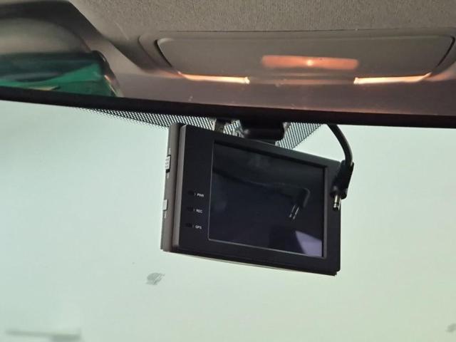 5121501618R16.jpg