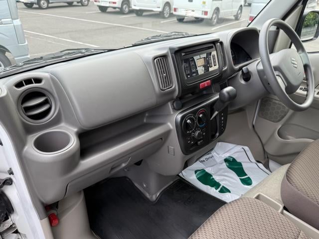 0580637A30250822W00118.jpg