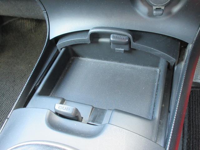 0840074A30260220W00109.jpg