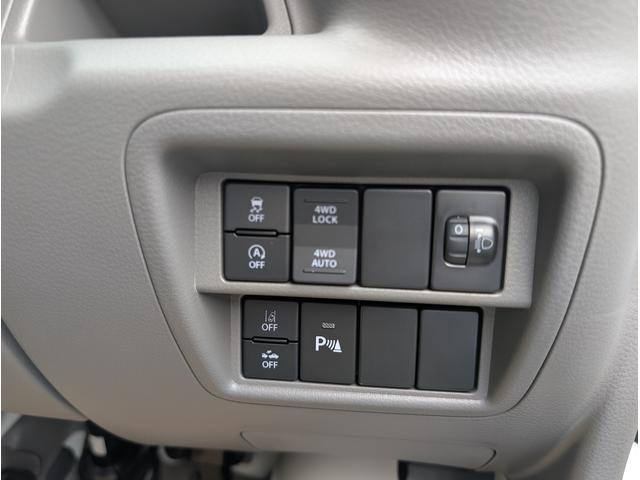 0902447A30260125W00114.jpg