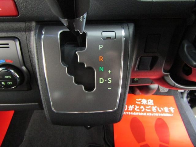 0701563A30251003W00215.jpg