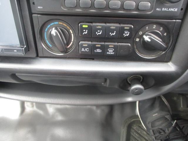 0706229A30250401W00118.jpg