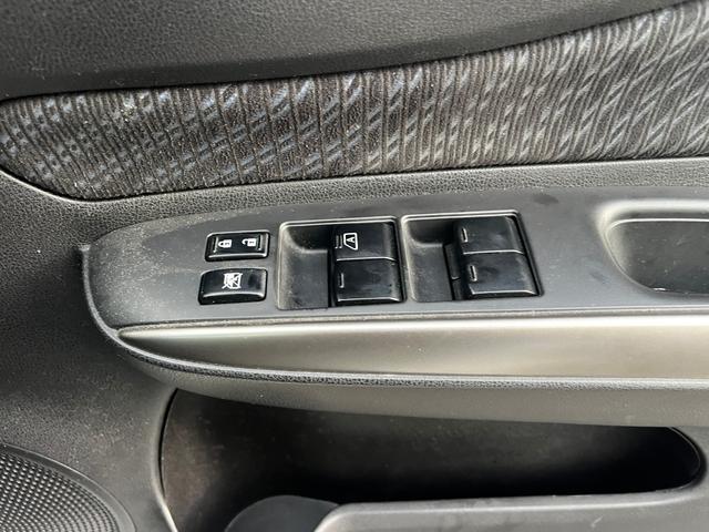 0540896A30250720W00114.jpg