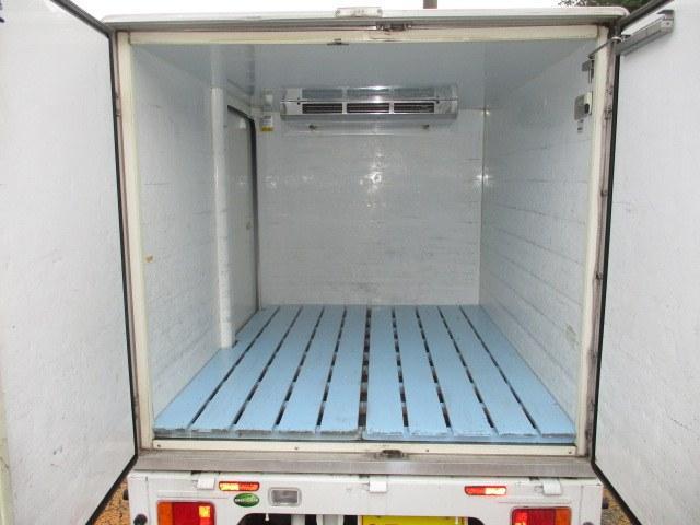 0500952A30241012W00103.jpg