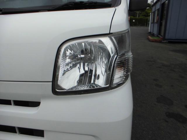 0201612A30251012W00117.jpg